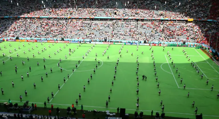 Mit-einer-pompoesen-Show-wurde-in-der-Muenchner-WM-Arena-die-Fussball-WM-eroeffnet