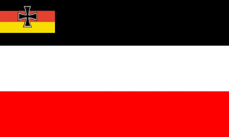 Schwarz-Weiss-Rot-bleibt-in-der-Handelsflagge-erhalten