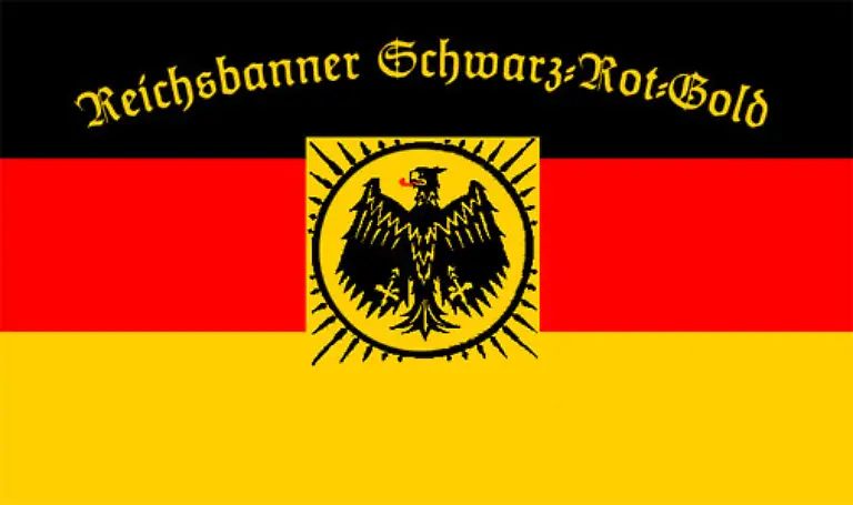 Schwarz-Rot-Gold-sind-die-Farben-der-Verteidiger-der-Republik-Im-Reichsbanner-Schwarz-Rot-Gold-schliessen-sie-sich-zusammen-Sozialdemokraten-Gewerkschaftler-Zentrums-und-DDP-Mitglieder-die-alten-Reichsfeinde