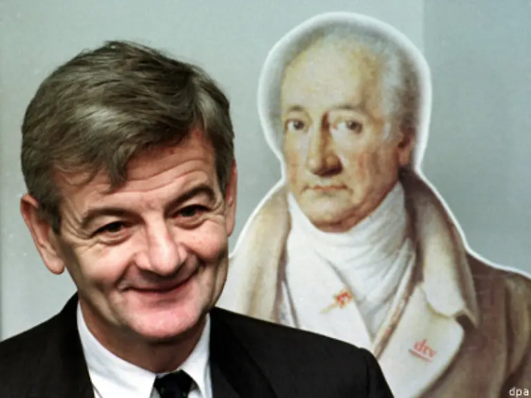 Ich-habe-eine-profunde-theoretische-Ausbildung-genossen-sozusagen-ein-Studium-ohne-Scheine-und-ohne-Abschluss-und-davon-zehr-ich-noch-heute-zitiert-ihn-seine-Biografin