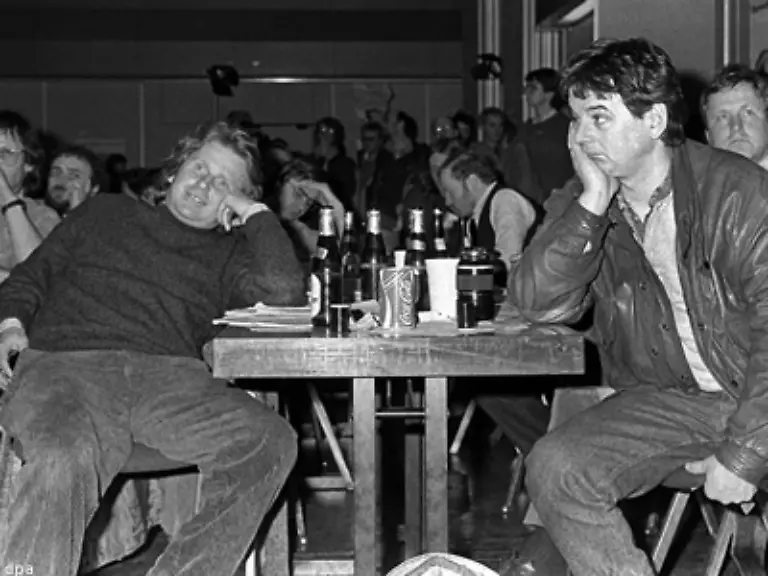 Neben-Cohn-Bendit-wird-Fischer-zu-einem-der-fuehrenden-Koepfe-der-Frankfurter-Sponti-Szene