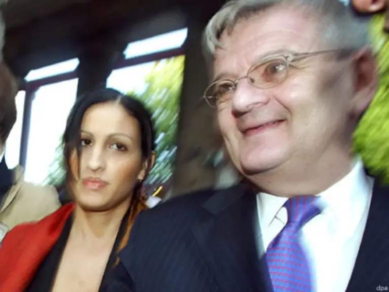 Er-behielt-Recht-Die-Hochzeit-kam-im-Oktober-2005