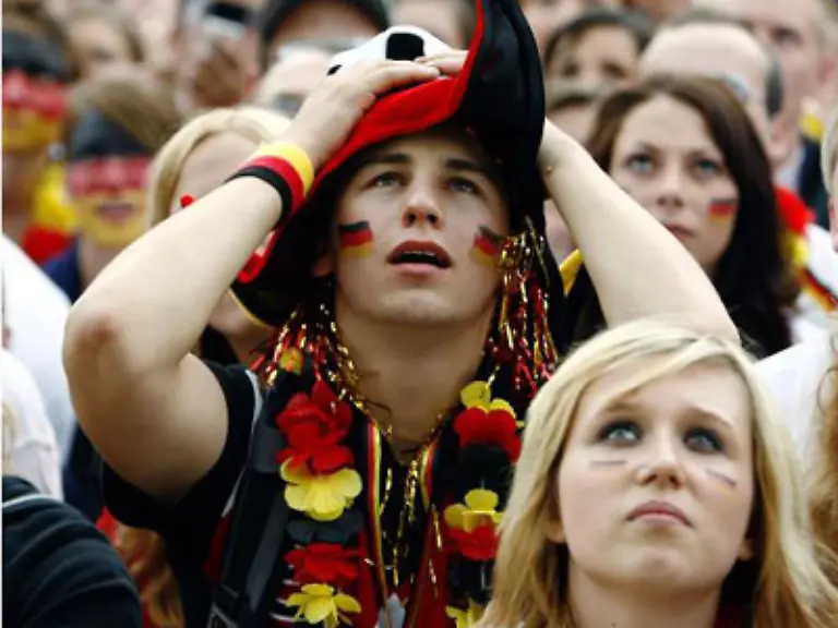 Fassungsloses-Entsetzen-bei-den-deutschen-Fans