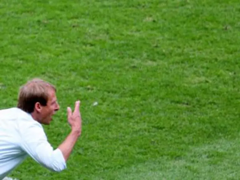 Klinsmann-auch-Es-muss-sich-dringend-was-aendern-so-kommt-man-gegen-Argentinien-nicht-an-Helfen-soll-Odonkor-er-kommt-fuer-Schneider