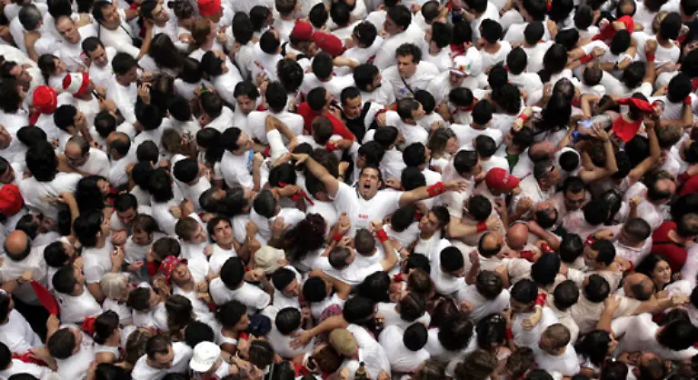 Inzwischen-ist-der-jahrhundertealte-Brauch-ein-Massenspektakel