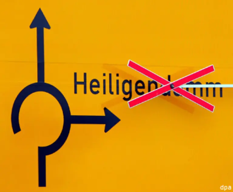 Manche-Strassen-sind-jedenfalls-schon-gesperrt