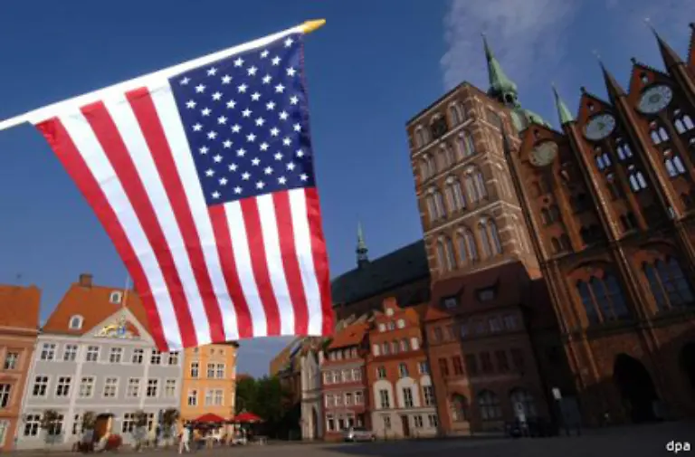 Jetzt-aber-steht-erst-einmal-Vorpommern-auf-dem-Programm-In-Stralsund-ist-die-Flagge-schon-einmal-vorab-gehisst