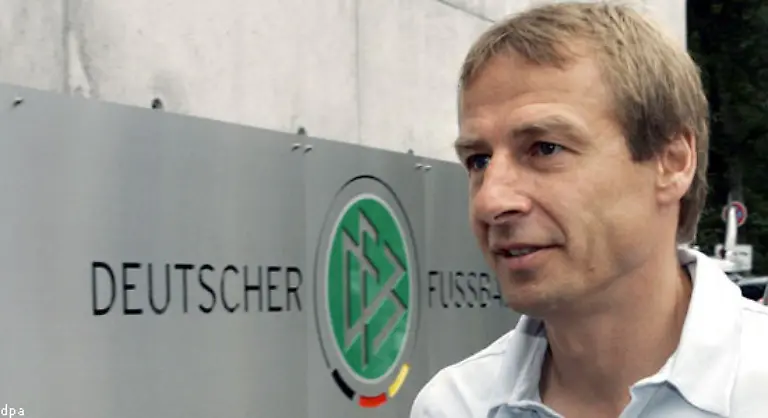 Klinsmann-wirft-die-Brocken-hin