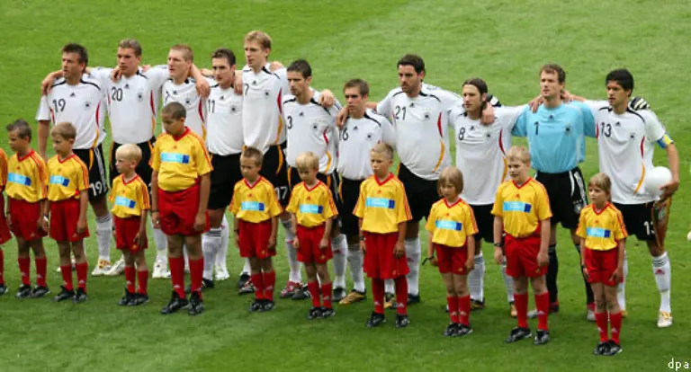 Zu-Recht-wird-immer-wieder-betont-dass-die-Mannschaft-noch-sehr-jung-sei-noch-am-Anfang-stehe-133