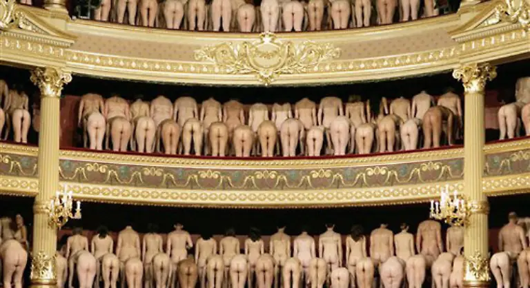 Nicht-zu-vergessen-Nacktheit-im-Theater-Weitaus-ueblicher-ist-die-Nackheit-jedoch-auf-der-Buehne-nicht-in-den-Zuschauerreihen