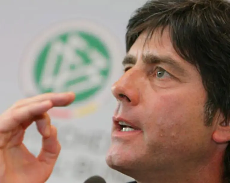 und-jetzt-einen-Bundestrainer-Joachim-Loew-haben