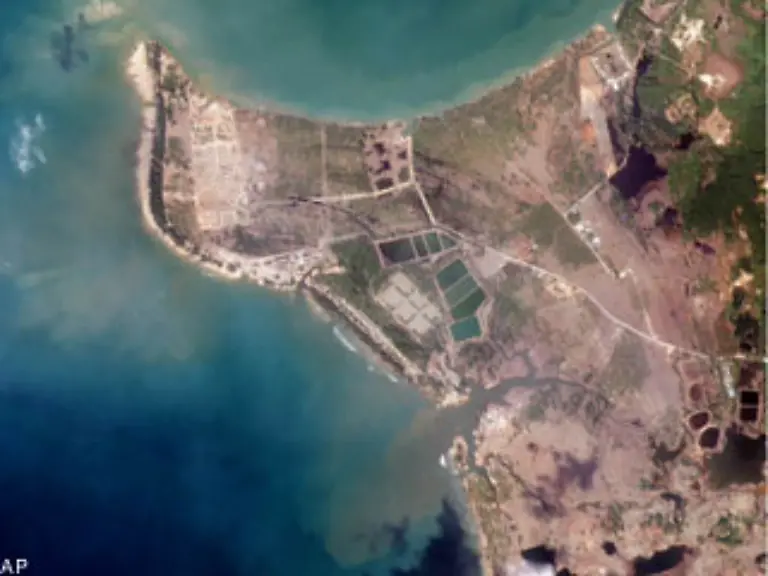 und-am-29-Dezember-Tausende-Einheimische-und-Touristen-starben-allein-an-diesem-Kuestenabschnitt