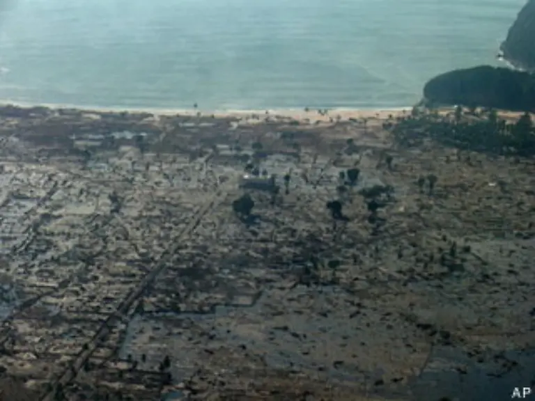 Es-draengten-sich-so-viele-Hilfsbeduerftige-dass-die-Piloten-keine-Chance-zum-Landen-sahen-sagte-ein-UN-Sprecher