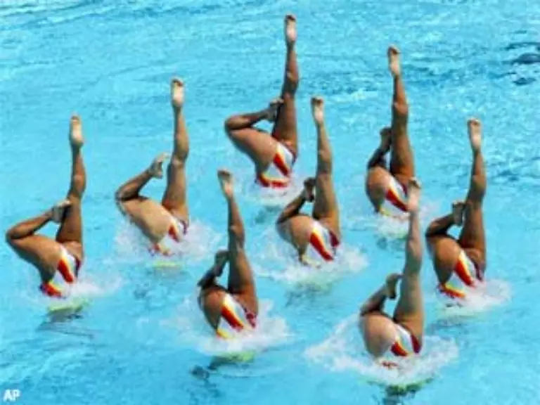 Seit-einigen-Jahren-wird-als-vierte-Variante-die-Kombination-geschwommen