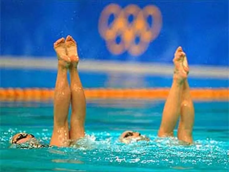 Olympisches-Synchronschwimmen-ist-bisher-noch-den-Damen-vorbehalten-sehr-zum-Leidwesen-einiger-Athleten-die-auch-gern-mitmischen-wuerden