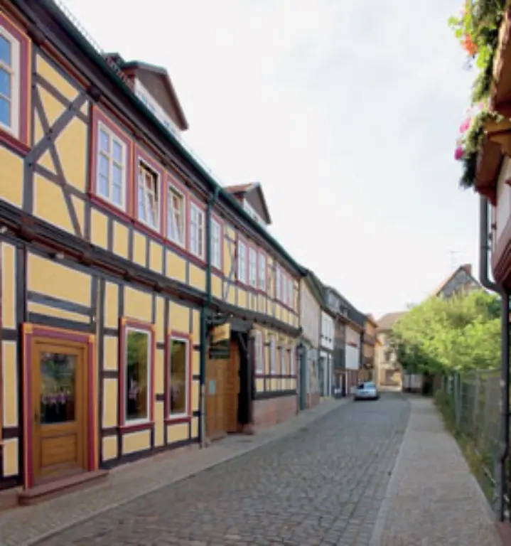 Inzwischen-sind-die-wenigen-Reste-wieder-bewohnbar