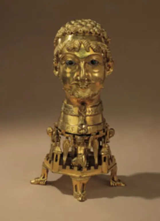 Auf-die-Salier-folgte-1138-das-Geschlecht-der-Staufer-Mit-Kaiser-Barbarossa-I-1122-1190-trat-erstmals-die-Idee-der-Heiligkeit-des-Reiches-auf-mit-der-die-Stellung-des-Koenigs-gegenueber-der-Kirche-betont-wurde-Kuenftig-sprach-man-vom-Heiligen-Roemischen-Reich