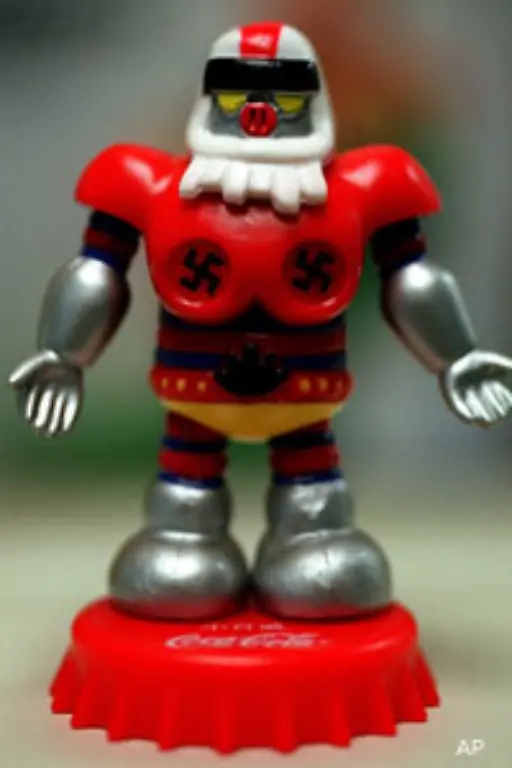 Bei-so-viel-Marketing-passieren-natuerlich-manchmal-auch-Fehler-So-wie-hier-ein-Nazi-Roboter-im-Coca-Cola-Design-fuer-eine-Kampagne-in-Asien-Allerdings-muss-gesagt-sein-dass-im-asiatischen-Raum-das-Symbol-eine-tiefe-mythologische-Bedeutung-hat