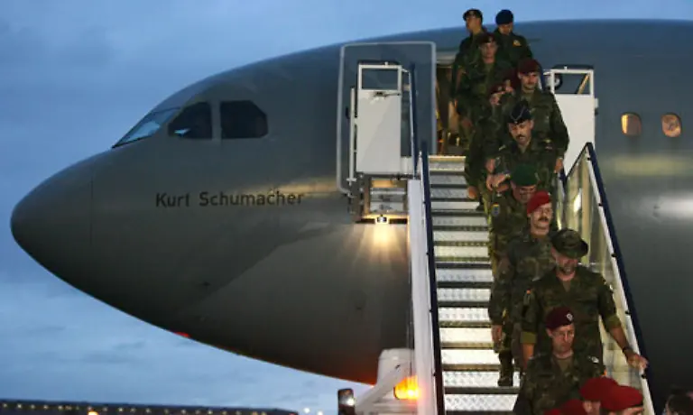 Das-auf-vier-Monate-befristete-Mandat-der-EU-Truppe-Eufor-zur-Absicherung-der-Wahl-lief-Anfang-Dezember-aus-740-Bundeswehrsoldaten-kehren-wieder-heim