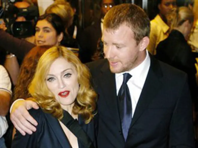 Gatte-Guy-Ritchie-soll-davon-auch-schon-ein-wenig-angenervt-sein
