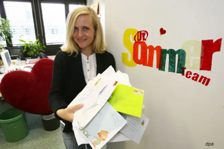 Heute-ist-sie-der-Dr-Sommer-Eveline-von-Arx-Zusammen-mit-einem-vierkoepfigen-Team-bearbeitet-sie-hunderte-Anfragen-am-Tag