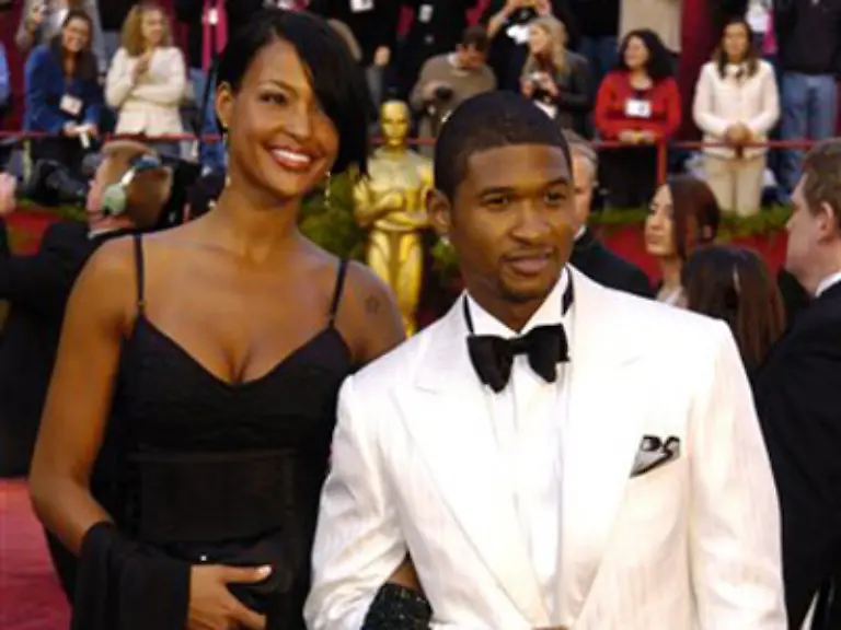 Eine-grosse-Frau-ist-manchmal-ja-fast-sowas-wie-eine-Trophaee