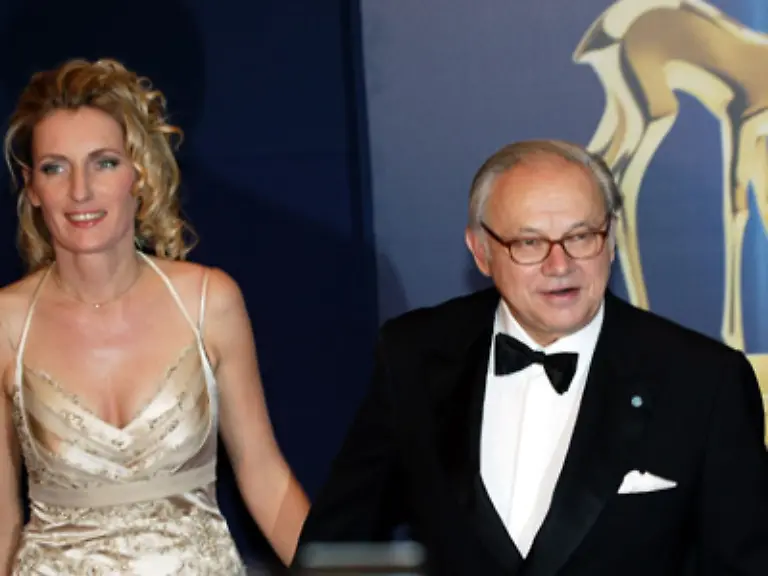 uns-zu-Hause-Die-Liebe-ist-da-wo-sie-hinfaellt