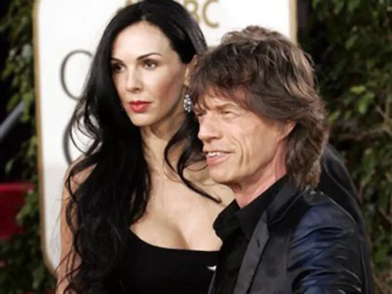 Freundin-L-Wren-Scott-hat-jedoch-die-Groesse-ihn-fuehlen-zu-lassen-dass-er-der-Groesste-ist