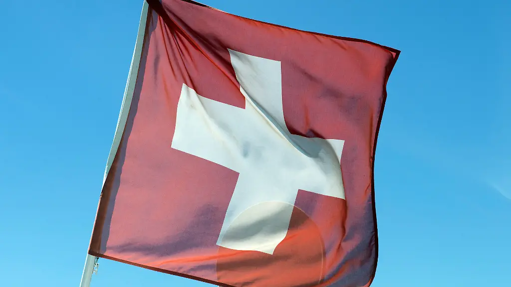 Die-verschaerften-Bestimmungen-fuer-eine-Einreise-in-die-Schweiz-gelten-bereits-ab-Montag