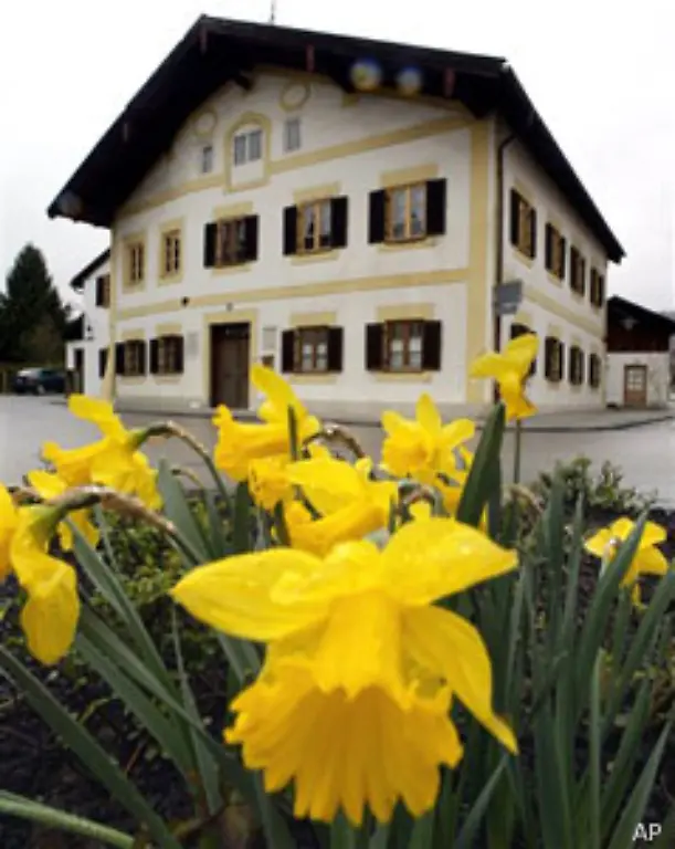 Joseph-Ratzingers-Geburtshaus-in-Marktl-am-Inn-Eltern-und-Geschwister-berichteten-ihm-von-tiefem-Schnee-und-klirrender-Kaelte-an-seinem-Geburtstag