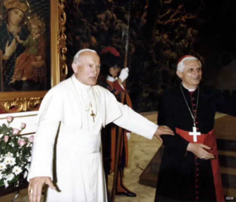 Unter-dem-neuen-Kirchenoberhaupt-wuchs-der-Einfluss-von-Joseph-Kardinal-Ratzinger