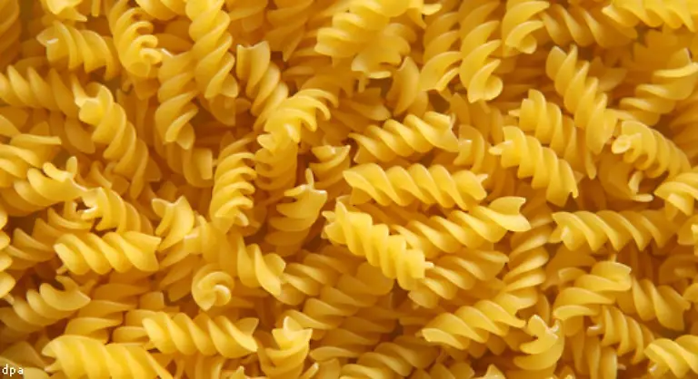 Fuer-Birkel-kommt-die-Entlastung-zu-spaet-Der-Familienbetrieb-muss-wegen-eines-drastischen-Umsatzeinbruchs-aufgeben-1990-wird-die-Firma-an-Danone-verkauft-Nach-einem-Management-Buyout-ist-das-Unternehmen-heute-wieder-selbststaendig