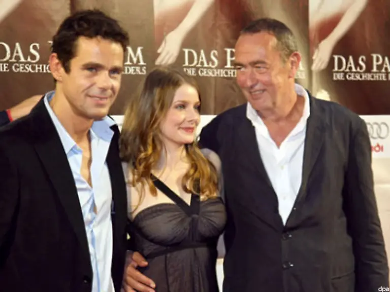 Whow-wer-will-sich-mit-ihr-denn-auch-nicht-schmuecken