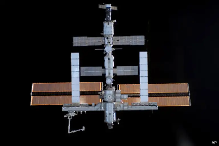 An-Bord-der-ISS-befindet-sich-der-deutsche-Astronaut-Thomas-Reiter