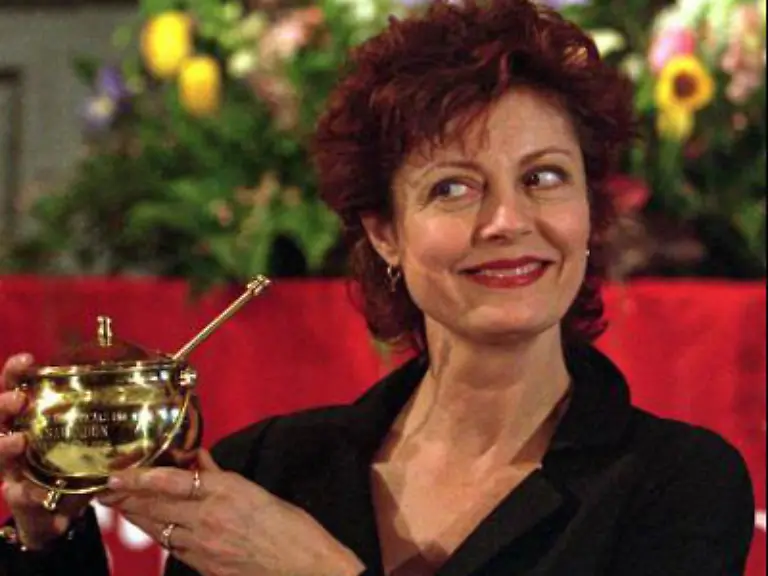 Das-faellt-leicht-wenn-man-eine-katholische-Universitaet-besucht-sagt-die-Absolventin-einer-Konfessions-Hochschule-in-Washington-sarkastisch