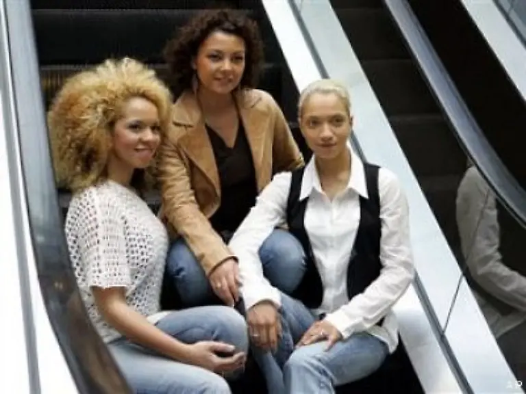 und-verdammt-Sie-koennen-singen-Bald-wollen-sie-noch-mal-aufstehen-und-steil-die-Erfolgstreppe-hoch-schon-wieder