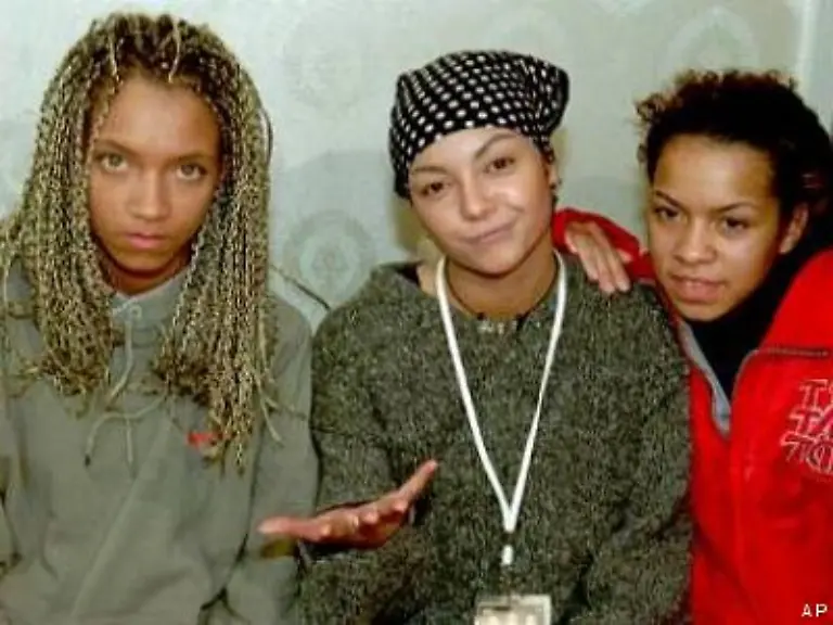 Weshalb-das-Comeback-noch-immer-nicht-richtig-Fahrt-aufnimmt-bleibt-auch-fuer-die-angesehendsten-Musikjournalisten-des-Landes-ein-Raetsel-Schliesslich-ist-solides-Koennen-unabhaengig-von-irgendwelchen-Mode-Trends-Der-Erfolg-in-der-Zukunft-scheint-nach-wie-vor-quasi-auf-der-Hand-zu-liegen