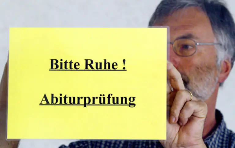 Abitur-im-12-Schuljahr-seit-Jahren-ein-Diskussionsthema-In-der-DDR-war-das-eine-Selbstverstaendlichkeit