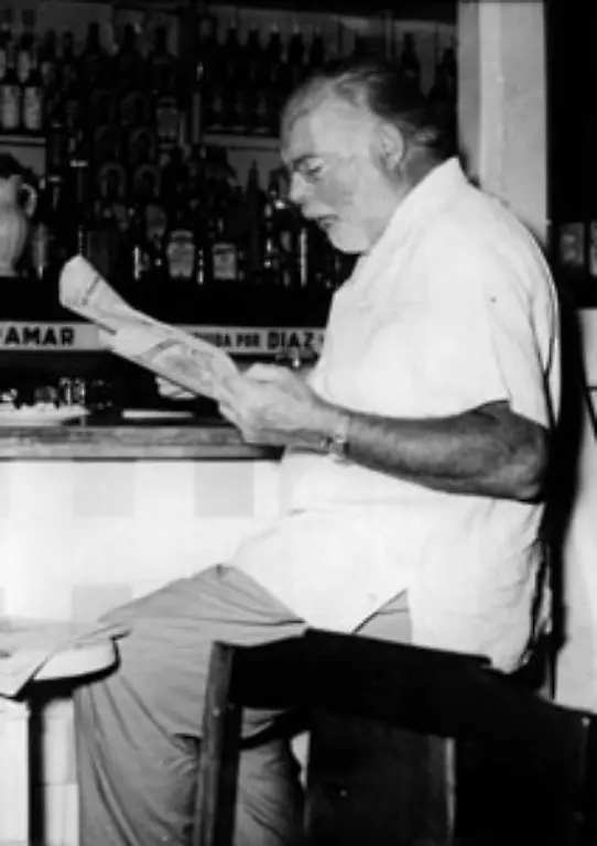 Etwas-leichter-macht-es-sich-der-Erzaehler-Ernest-Hemingway-1899-1961-wenn-er-behauptet-Glueck-ist-ganz-einfach-gute-Gesundheit-und-ein-schlechtes-Gedaechtnis