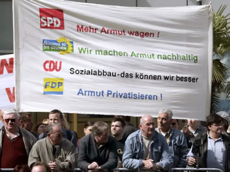 Dadurch-ist-es-moeglich-dass-Personen-mit-Einkommen-unter-800-Euro-mehr-als-ein-Prozent-zahlen-muessen