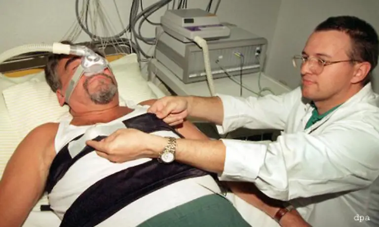 Auch-die-Mediziner-erhalten-2009-ein-einfacheres-und-leistungsorientiertes-Honorarsystem-mit-Pauschal-Preisen