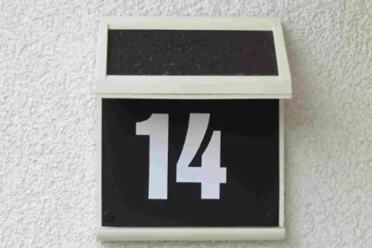 Allgemein-gilt-Statistiken-sind-zwar-gut-und-schoen-doch-auch-andere-Leute-lesen-sie-Deshalb-ist-die-Chance-dieselben-Zahlen-wie-andere-zu-tippen-sehr-gross-Und-das-senkt-die-Quote-Wer-also-einen-Aussenseiter-tippen-will-die-14-bietet-sich-an-Sie-ist-absolut-unscheinbar-in-der-Statistik