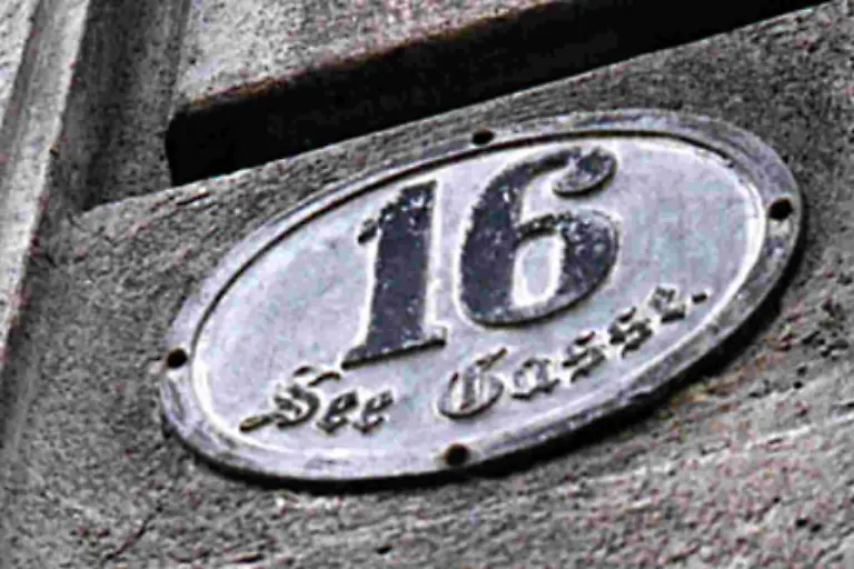 Vielleicht-ist-es-nicht-dumm-mit-der-15-auch-gleich-die-16-zu-tippen-Bei-der-Lottoziehung-sind-auffaellig-oft-Paare-unter-den-Glueckszahlen-1988-knackten-222-Lottospieler-den-Jackpot-mit-den-beiden-Drillingen-24-25-26-und-30-31-32