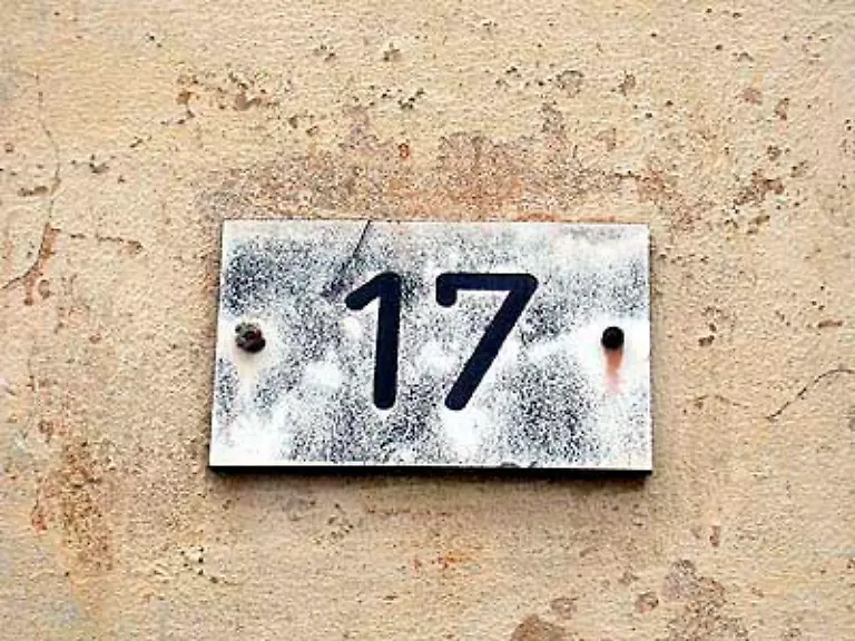 Die-17-war-auch-erst-vergangenen-Samstag-auf-dem-Siegertreppchen-In-der-Liste-der-meist-getippten-Zahlen-steht-sie-an-Platz-4-Hier-gilt-deshalb-wieder-Achtung-vor-niedriger-Quote-und-somit-geteilten-Gewinnen