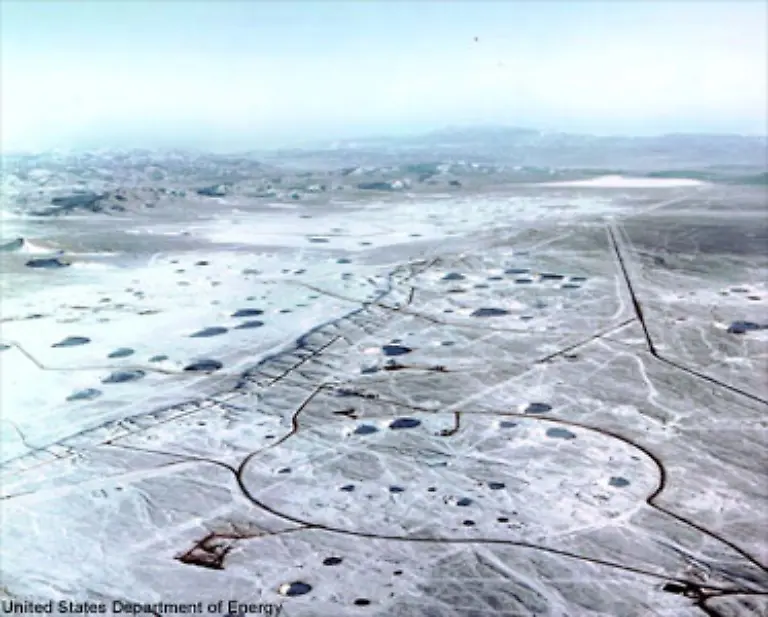 Die-Krater-in-der-Wueste-von-Nevada-koennten-nicht-die-letzten-sein-die-durch-Atombomben-gerissen-wurden