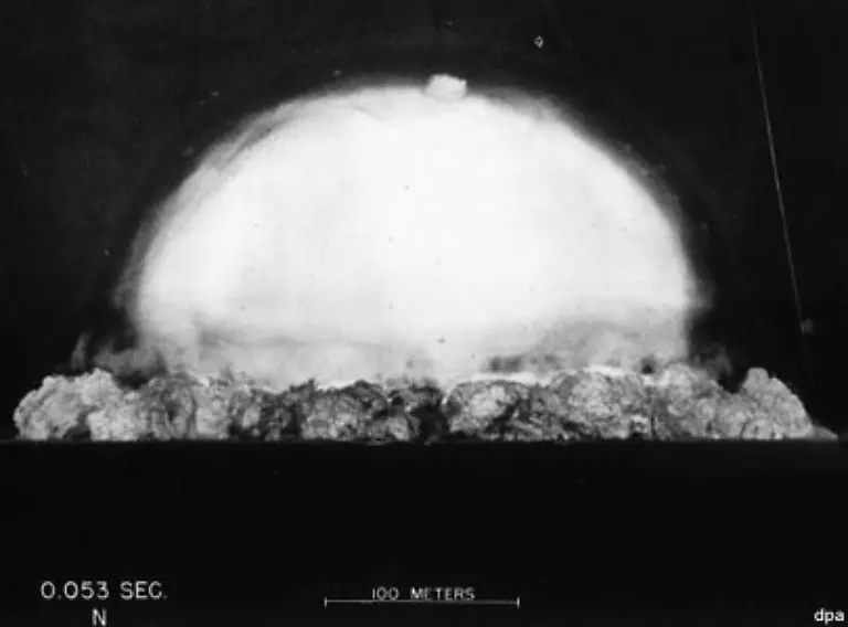 Die-Sprengkraft-der-Bombe-entspricht-der-von-rund-20-000-Tonnen-TNT