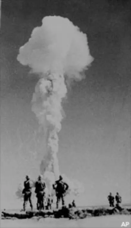 Zum-Haupt-Testgelaende-wird-nun-die-Wueste-im-US-Bundesstaat-Nevada