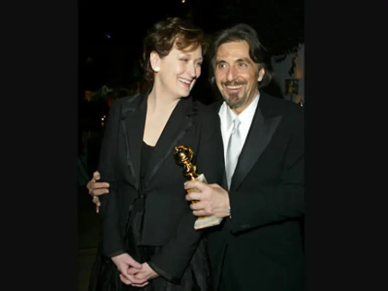 Sie-habe-sich-fuer-zu-fett-und-ihre-Nase-fuer-zu-lang-gehalten