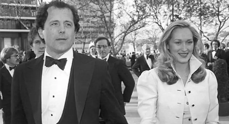 Vielleicht-schafft-sie-es-mit-Prada-jetzt-ja-wieder-Und-dann-geht-sie-wie-hier-1980-mit-ihrem-Mann-zu-Oscar-Verleihung