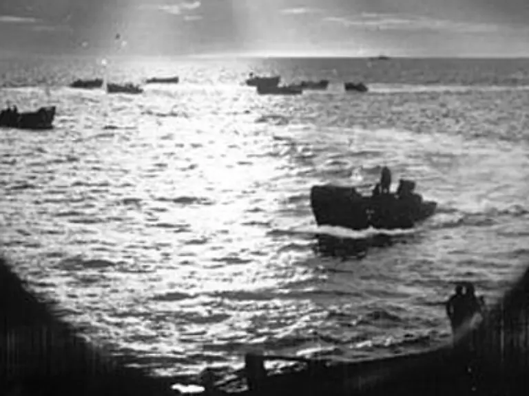 In-dem-kleinen-nordkalifornischen-Ort-Lagunitas-wo-Kinski-die-letzten-Jahre-abgeschieden-lebte-war-er-65-jaehrig-und-voellig-unerwartet-am-23-November-1991-einem-Herzinfarkt-erlegen